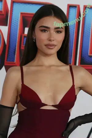 Madison Beer / madisonbeer nude photo #1015