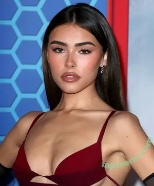 Madison Beer / madisonbeer nude photo #1024