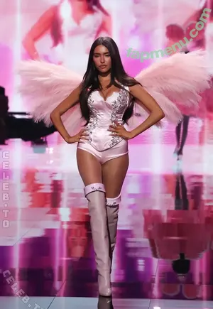 Madison Beer / MadisonBeerMusic / MadisonElleBeer / madisonbeer nude photo #1070