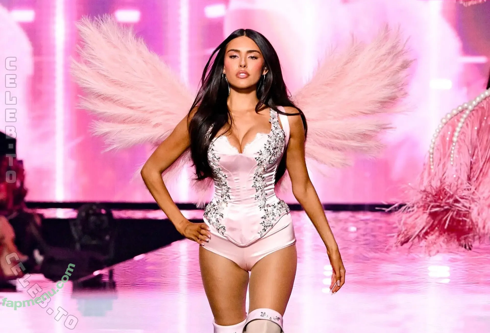 Madison Beer nude photo #1073 (MadisonBeerMusic / MadisonElleBeer / madisonbeer)