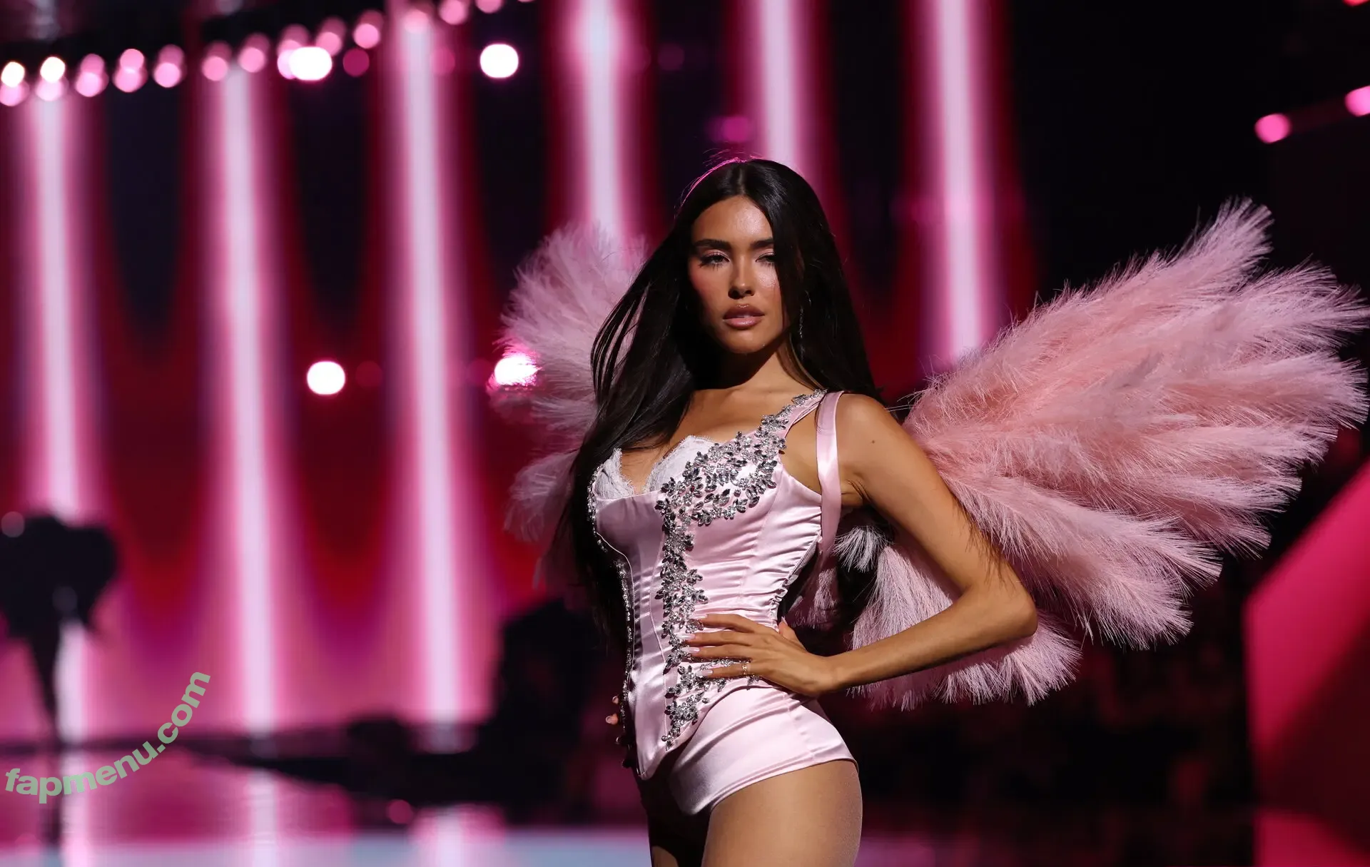 Madison Beer nude photo #1144 (MadisonBeerMusic / MadisonElleBeer / madisonbeer)