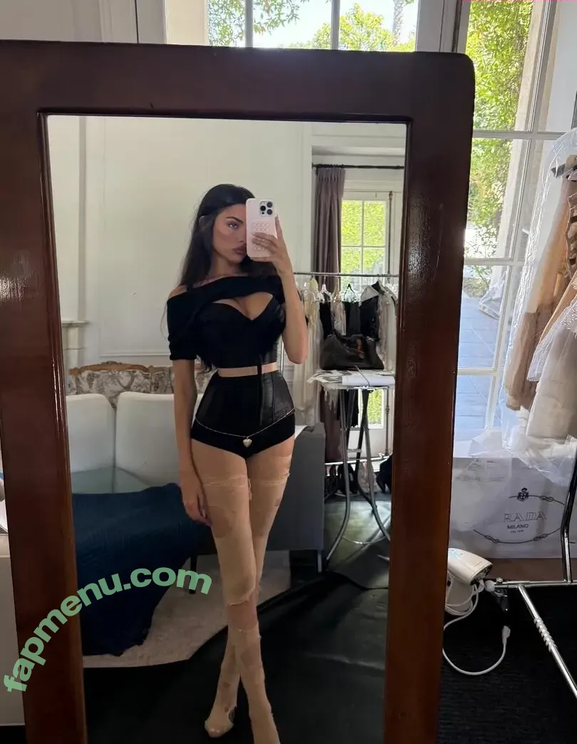 Madison Beer nude photo #1186 (madisonbeer)