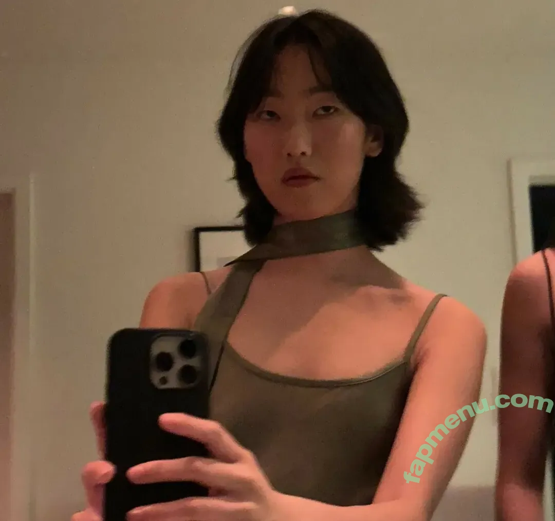 Madison Hu nude photo #0007 (humphrey_is_me / madisonhu)