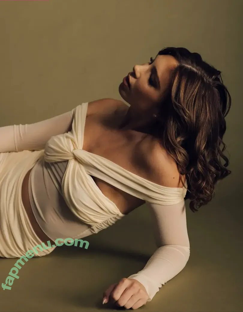 Madison Humphrey nude photo #0073 (humphrey_is_me / madison_humphrey / madisonhumphre)