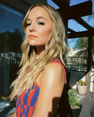 Madison Iseman / Jumanji / itsmsmadi / madisoniseman nude photo #0057
