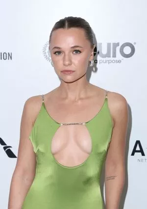 Madison Iseman / Jumanji / itsmsmadi / madisoniseman nude photo #0109