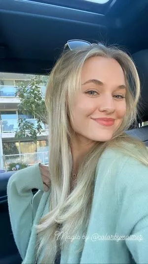 Madison Iseman / Jumanji / itsmsmadi / madisoniseman nude photo #0140