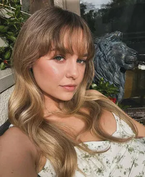 Madison Iseman / Jumanji / itsmsmadi / madisoniseman nude photo #0270
