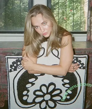 Madison Iseman / Jumanji / itsmsmadi / madisoniseman nude photo #0535