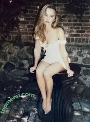 Madison Iseman / Jumanji / itsmsmadi / madisoniseman nude photo #0540
