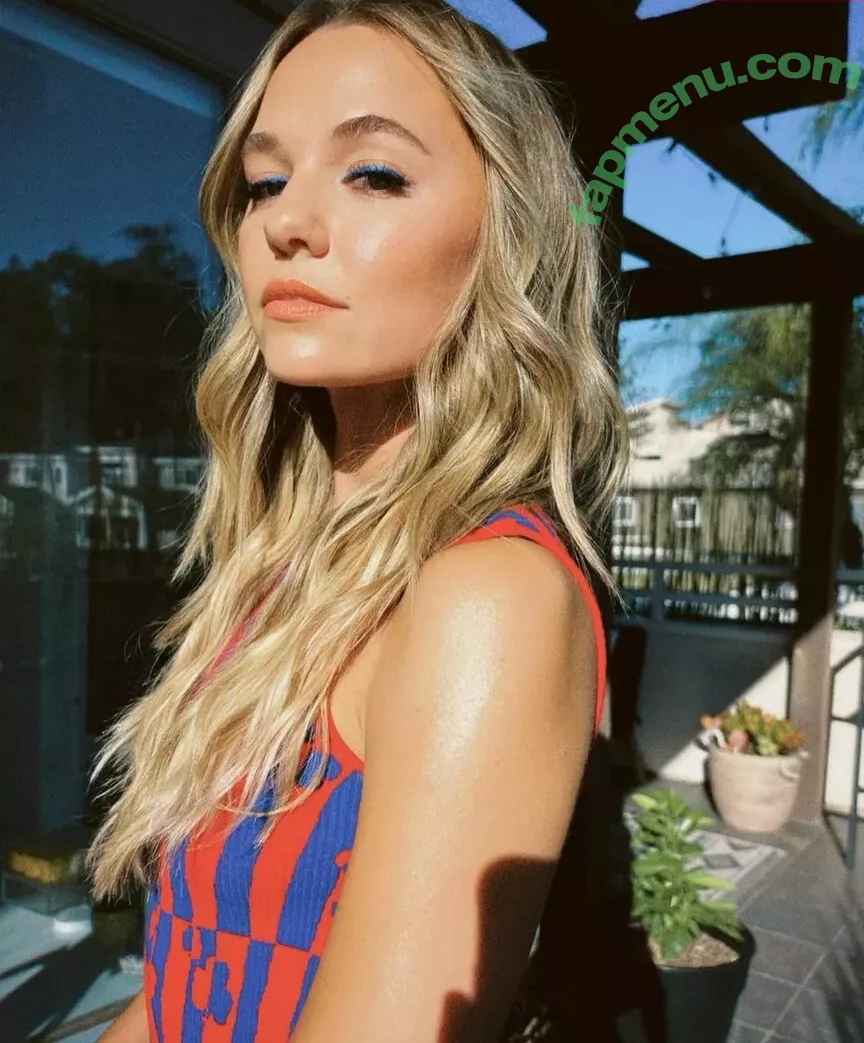Madison Iseman nude photo #0057 (Jumanji / itsmsmadi / madisoniseman)