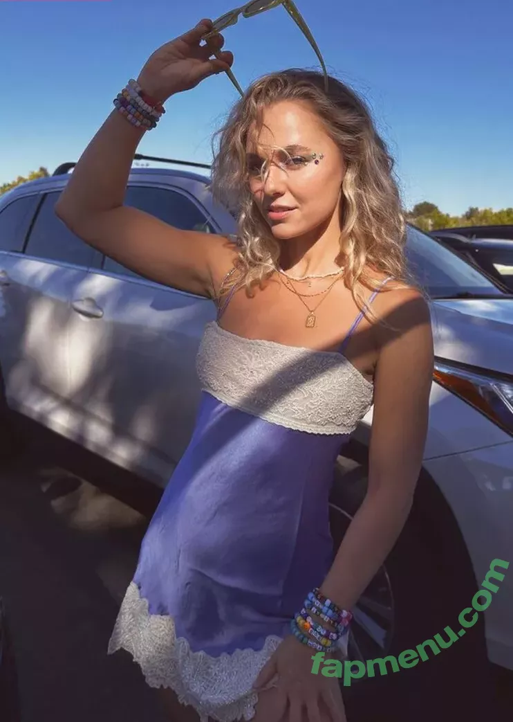 Madison Iseman nude photo #0206 (Jumanji / itsmsmadi / madisoniseman)
