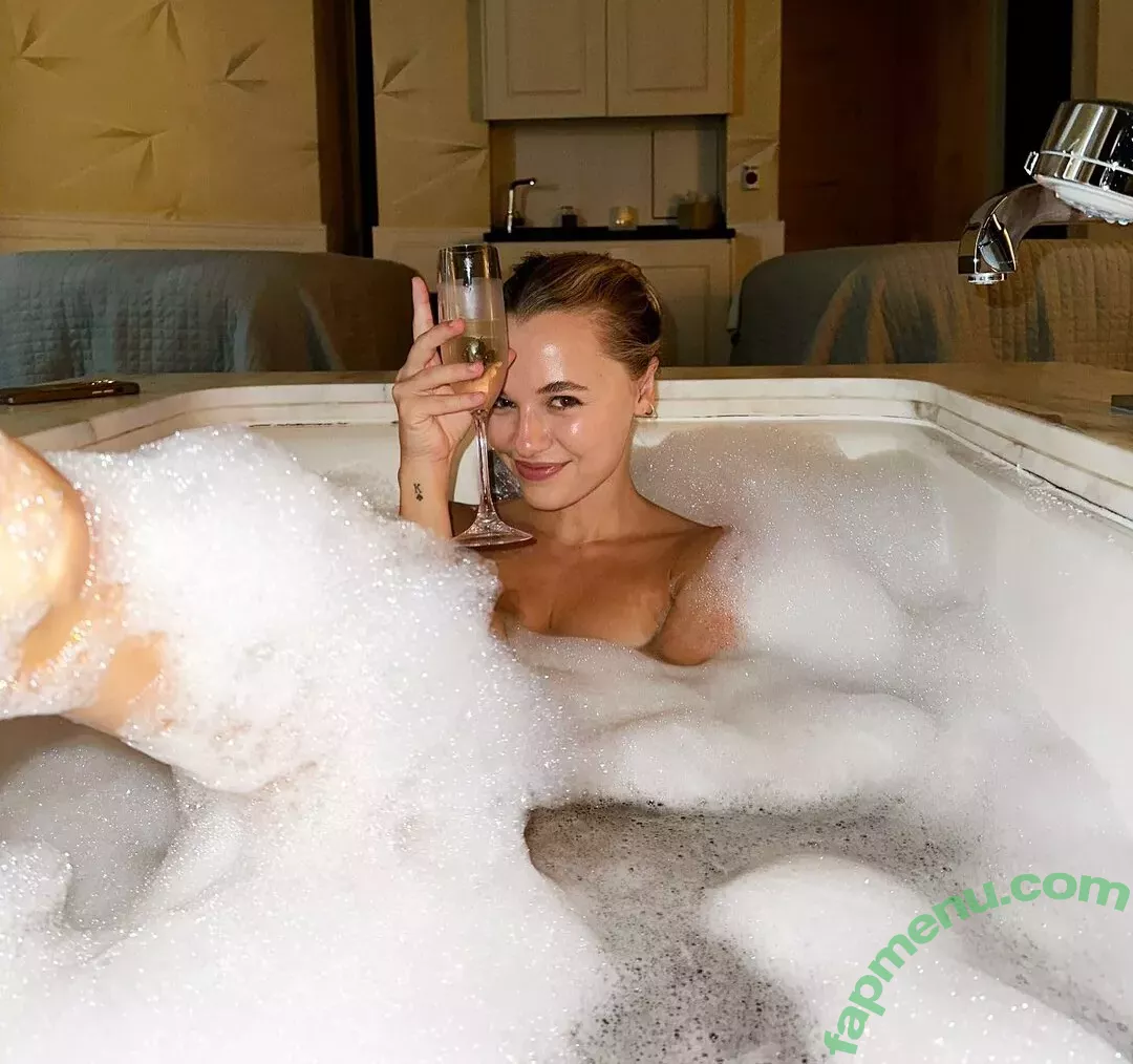 Madison Iseman nude photo #0212 (Jumanji / itsmsmadi / madisoniseman)