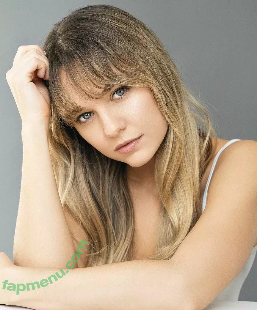 Madison Iseman nude photo #0319 (Jumanji / itsmsmadi / madisoniseman)