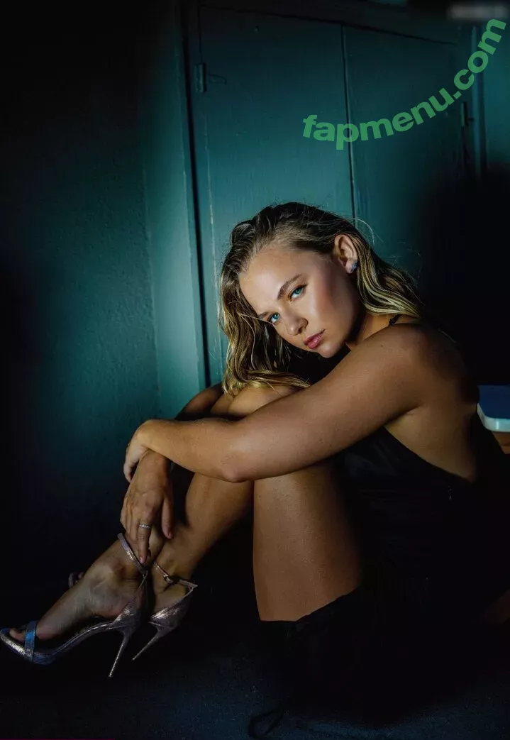 Madison Iseman nude photo #0399 (Jumanji / itsmsmadi / madisoniseman)