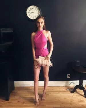 Madison Lintz / madisonlintz nude photo #0005