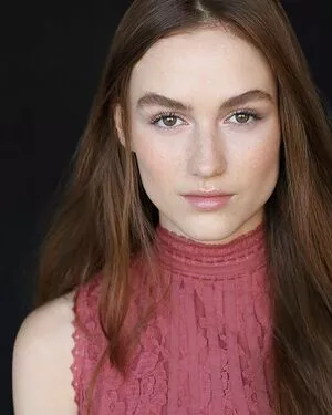 Madison Lintz / madisonlintz nude photo #0030