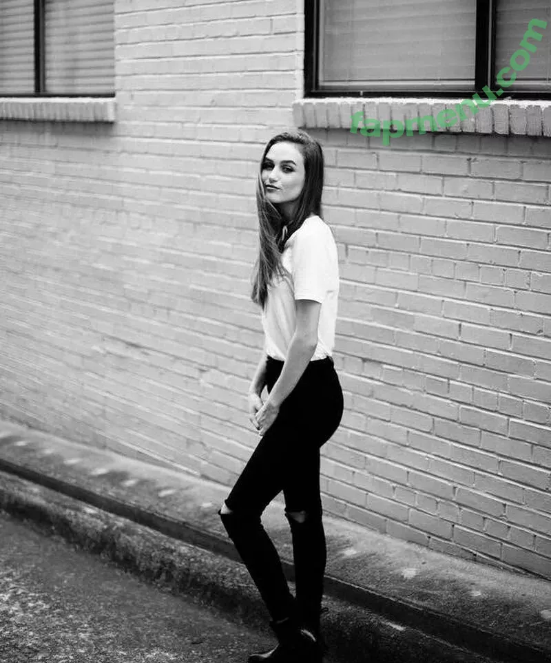 Madison Lintz nude photo #0033 (madisonlintz)