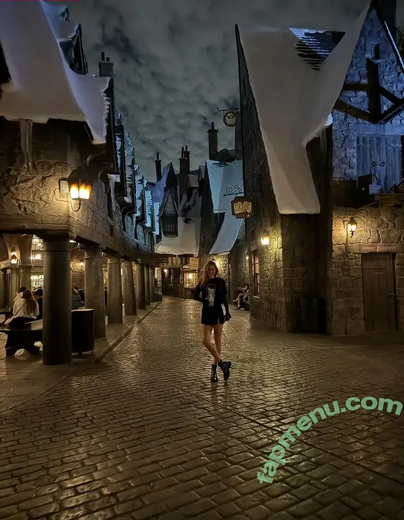 Madison Lintz nude photo #0248 (madisonlintz)