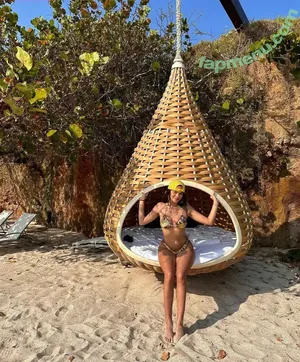 Madison Pettis / madisonpettis nude photo #0451