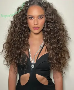 Madison Pettis / madisonpettis nude photo #0494