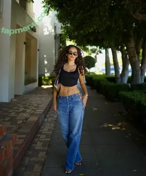 Madison Pettis / madisonpettis nude photo #0507