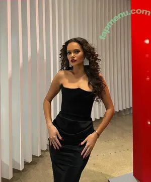 Madison Pettis / madisonpettis nude photo #0639