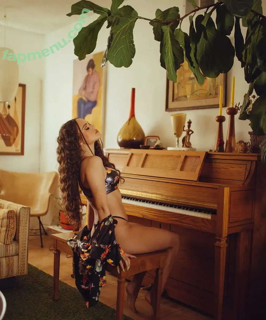 Madison Pettis nude photo #0067 (madisonpettis)