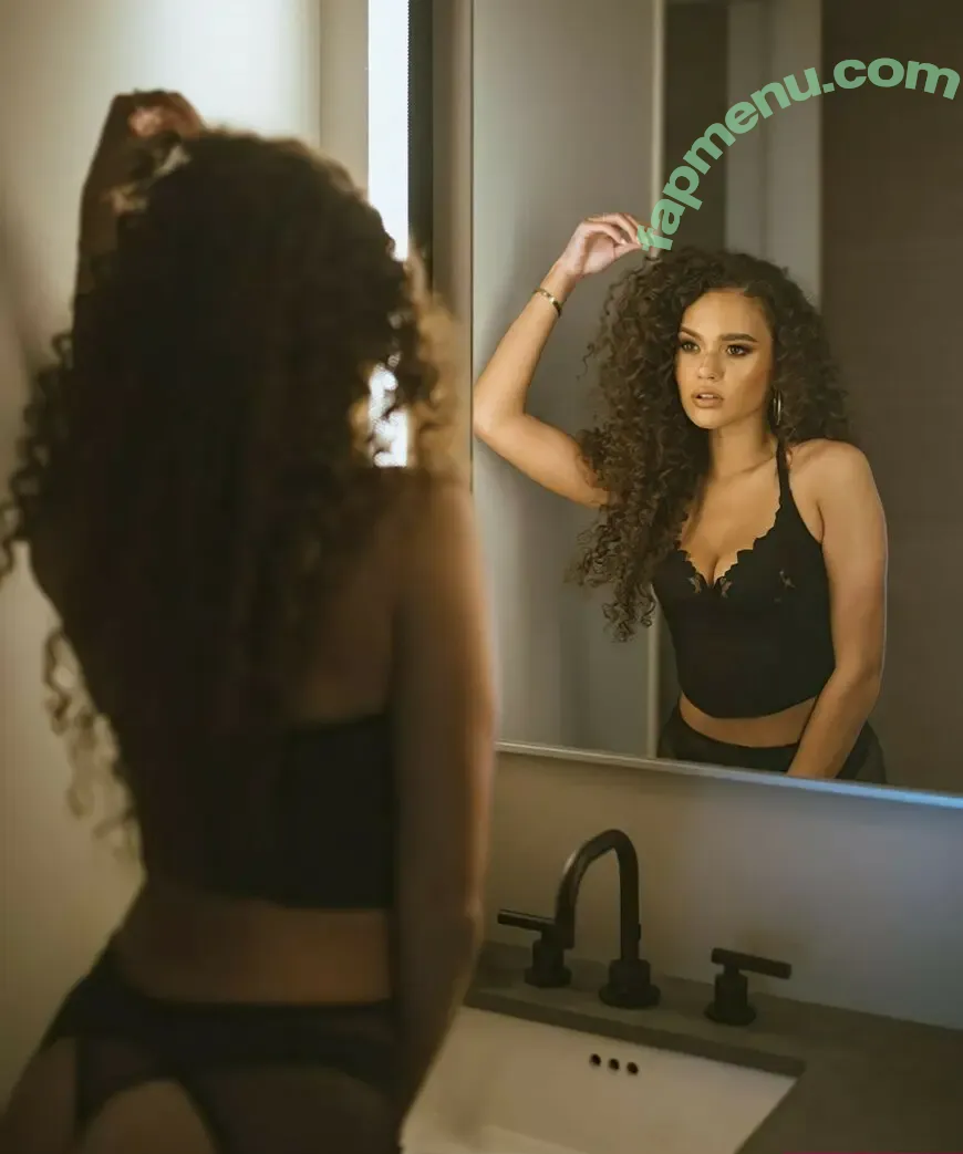 Madison Pettis nude photo #0197 (madisonpettis)