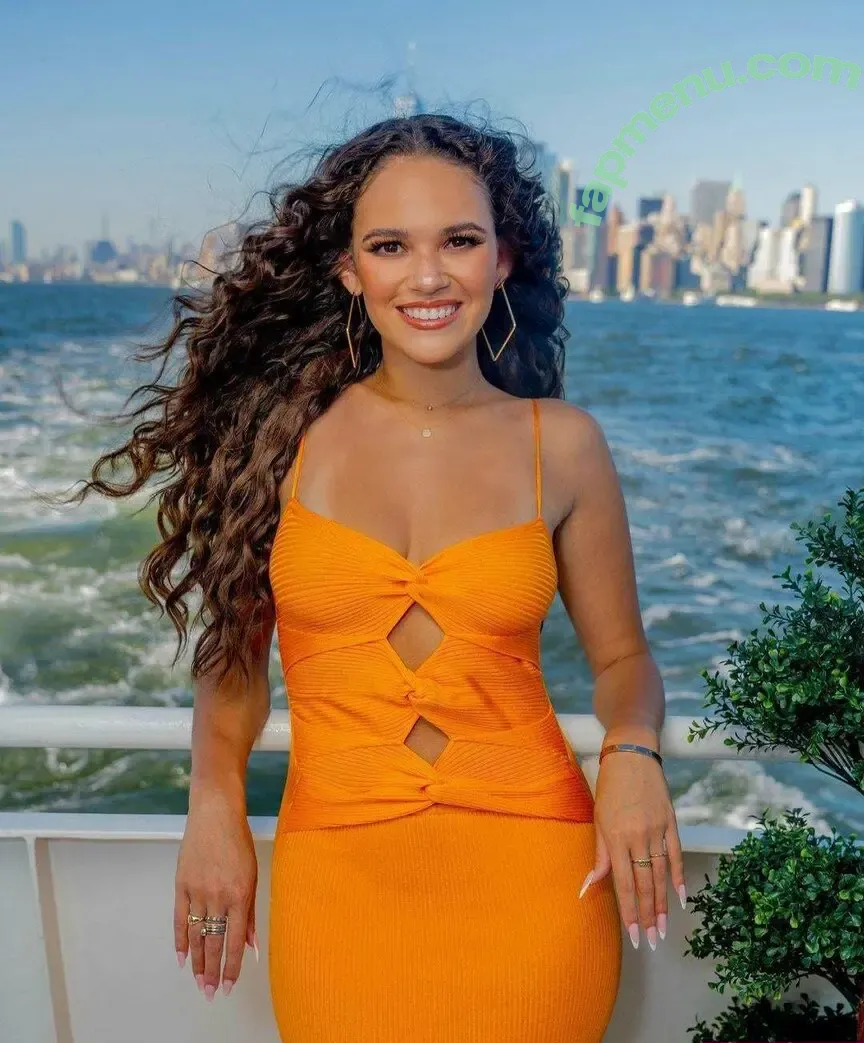 Madison Pettis nude photo #0219 (madisonpettis)