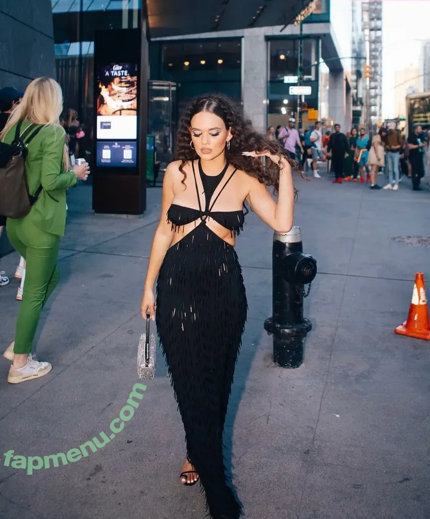 Madison Pettis nude photo #0243 (madisonpettis)