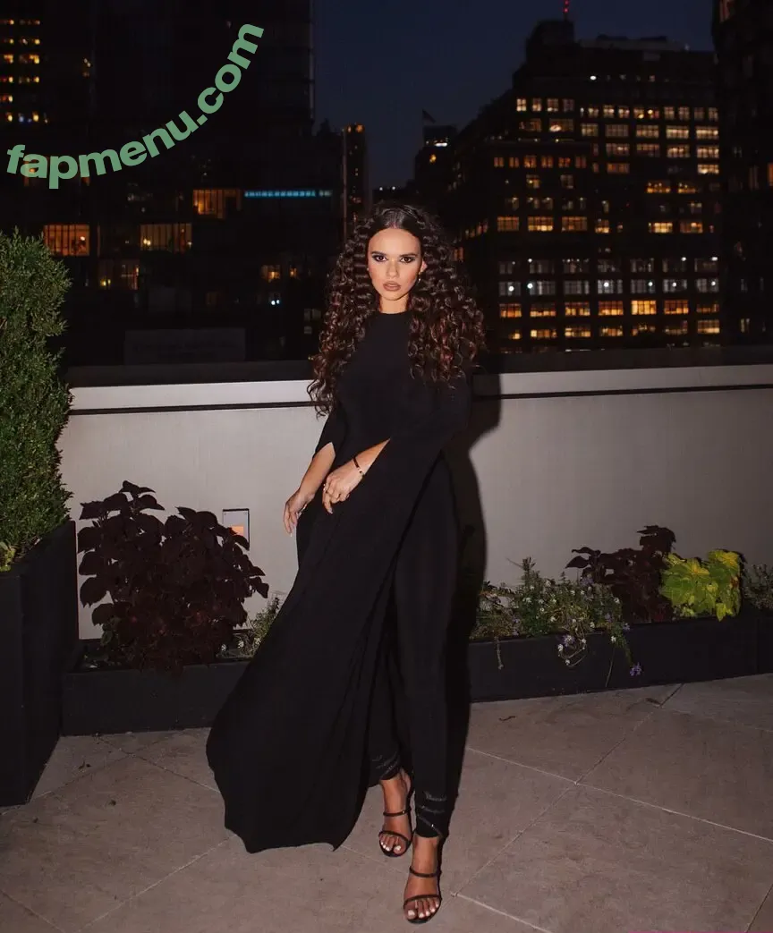 Madison Pettis nude photo #0248 (madisonpettis)