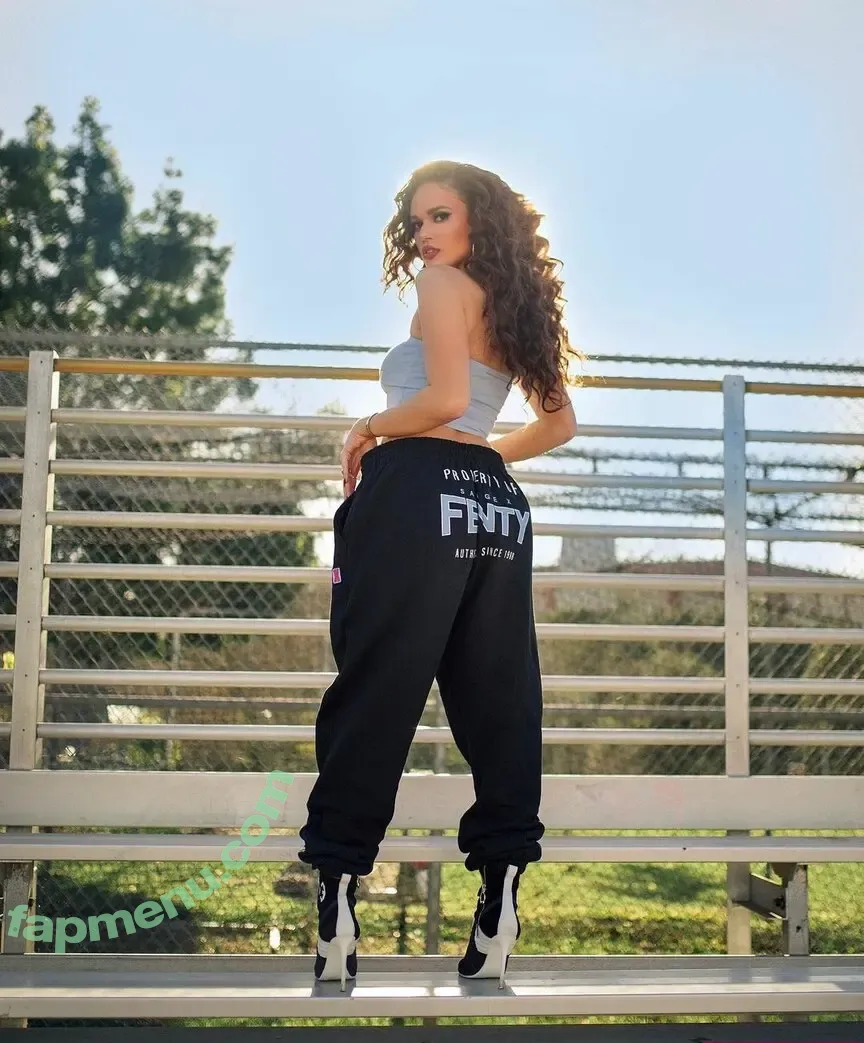 Madison Pettis nude photo #0348 (madisonpettis)