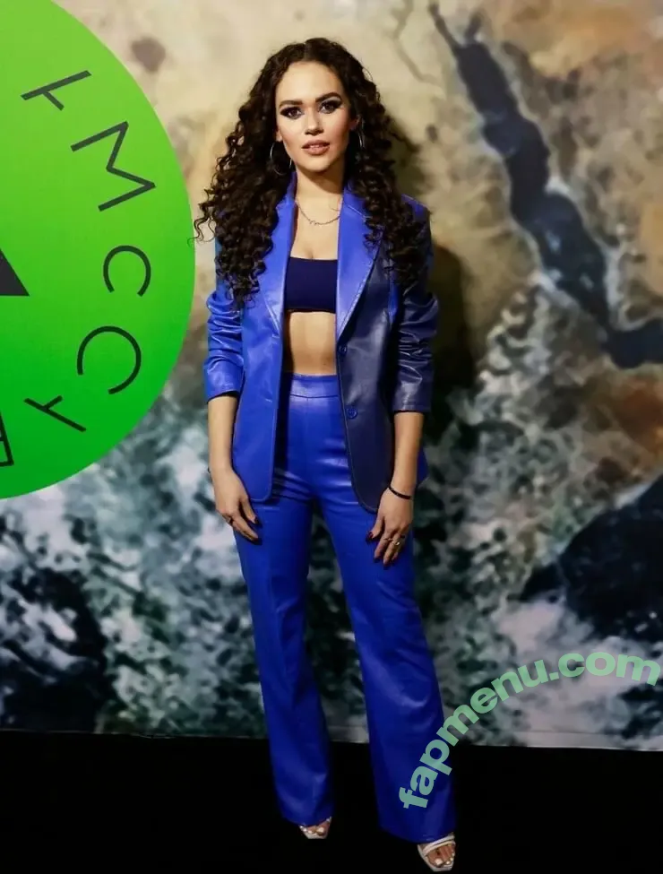 Madison Pettis nude photo #0370 (madisonpettis)