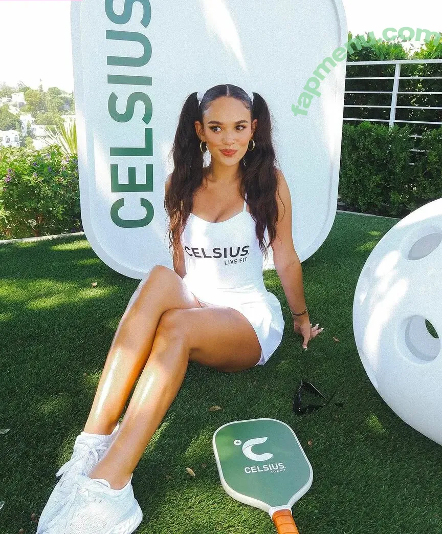 Madison Pettis nude photo #0607 (madisonpettis)