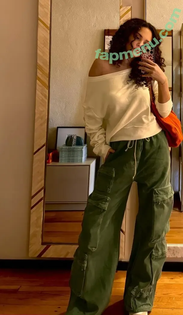 Madison Pettis nude photo #0636 (madisonpettis)