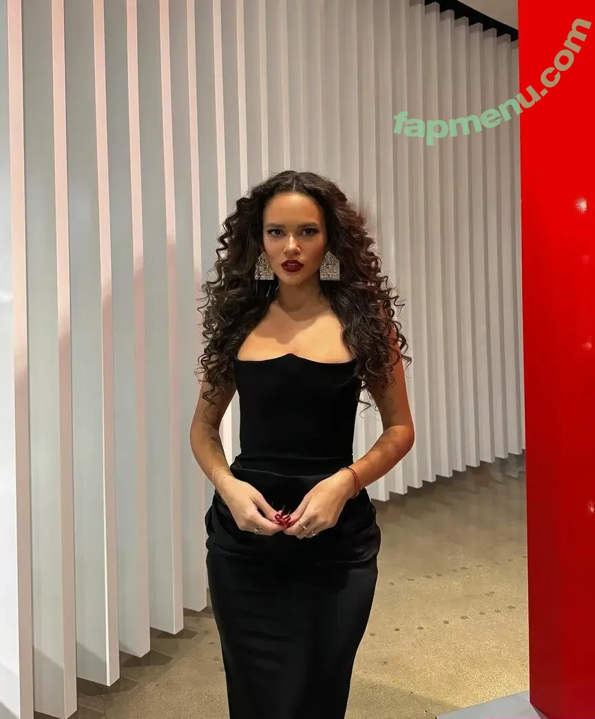 Madison Pettis nude photo #0641 (madisonpettis)
