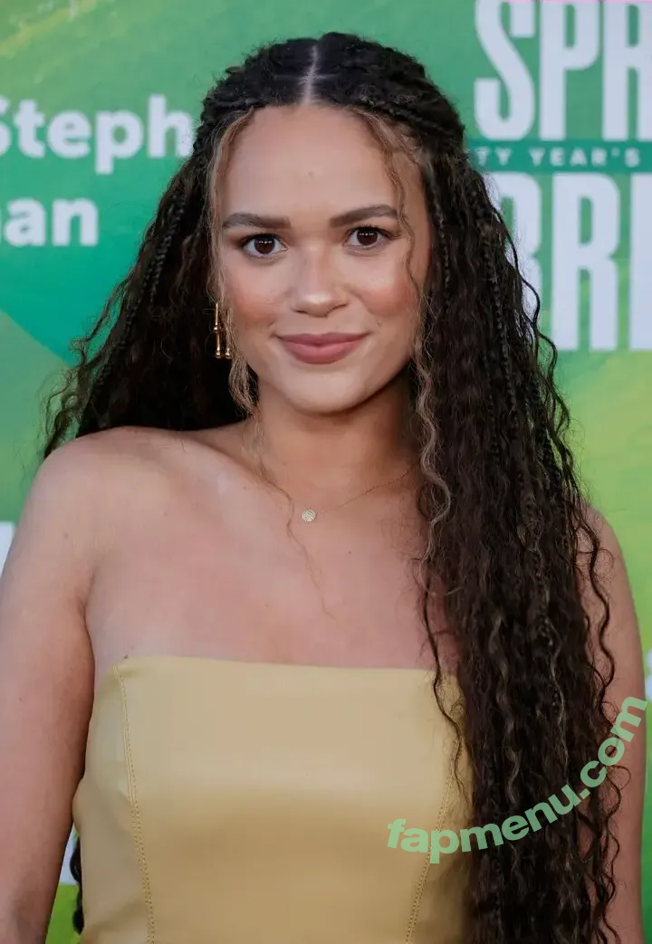 Madison Pettis nude photo #0746 (madisonpettis)