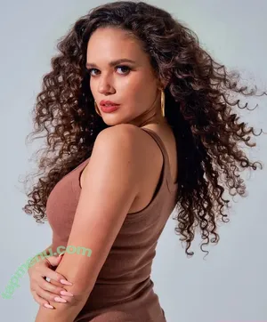 Madison Pettis / madisonpettis nude photo #1008