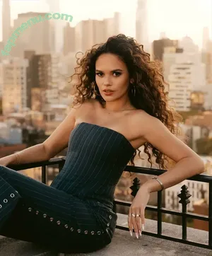 Madison Pettis / madisonpettis nude photo #1158