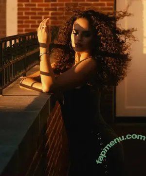 Madison Pettis / madisonpettis nude photo #1159