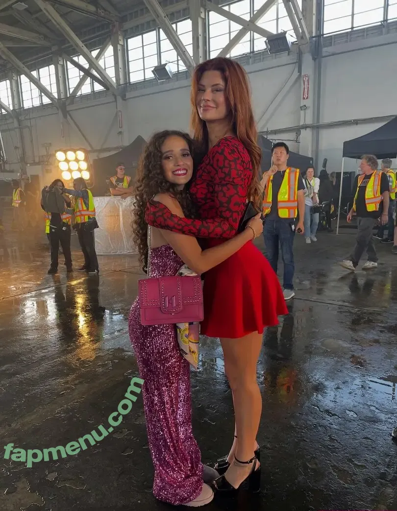 Madison Pettis nude photo #1109 (madisonpettis)