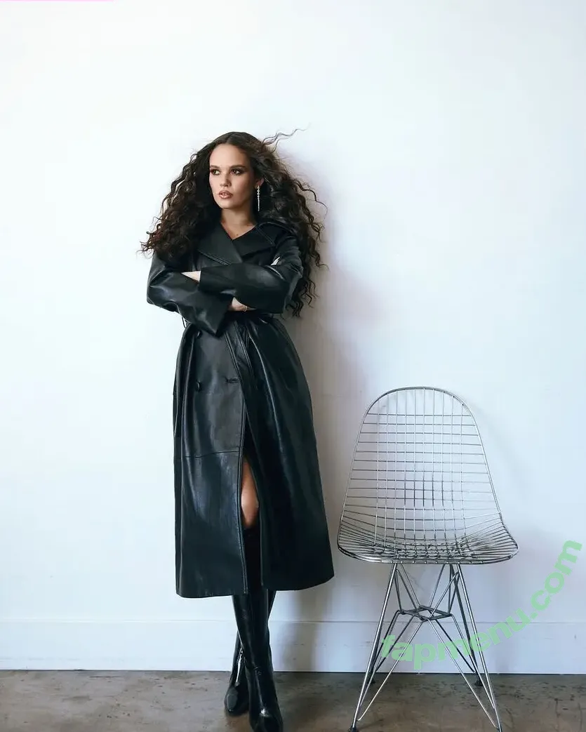 Madison Pettis nude photo #1166 (madisonpettis)