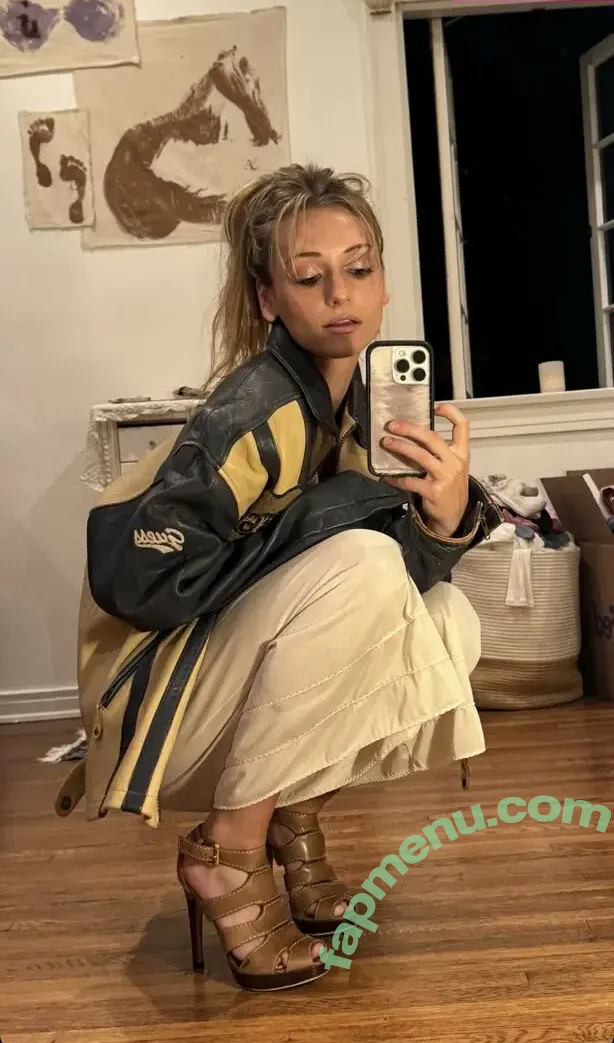 Madison Wild nude photo #0046 (madisonxwild / wildeparty)