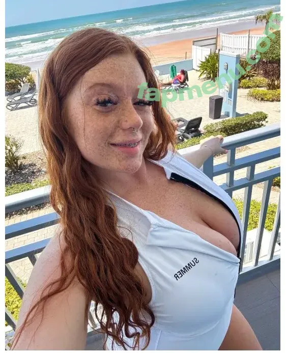 Madison Zismer nude photo #0003 (mad_sin / maddie_zismer)