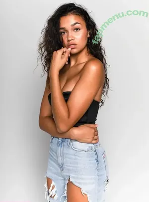  nude photo #0003