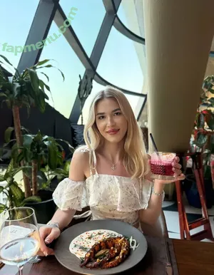 madisongrey69 / madisongray9 nude photo #0031