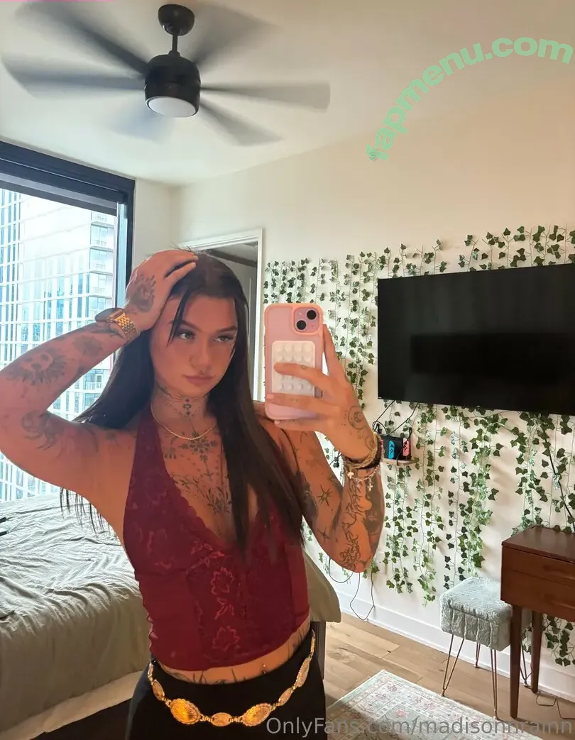Madisonnrainn nude photo #0085 (madison.rainn)