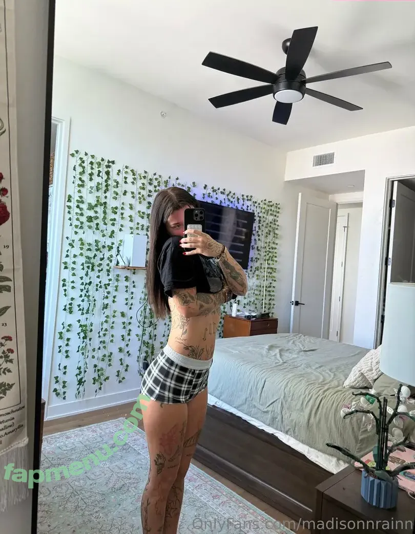 Madisonnrainn nude photo #0100 (madison.rainn)