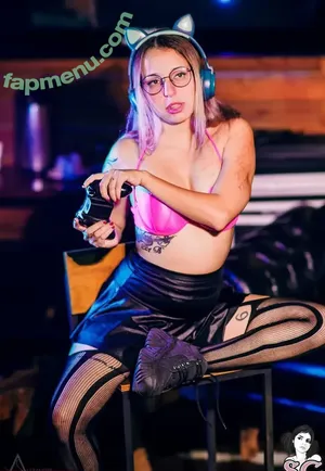 Madlady / maddzy / madladyse nude photo #0011